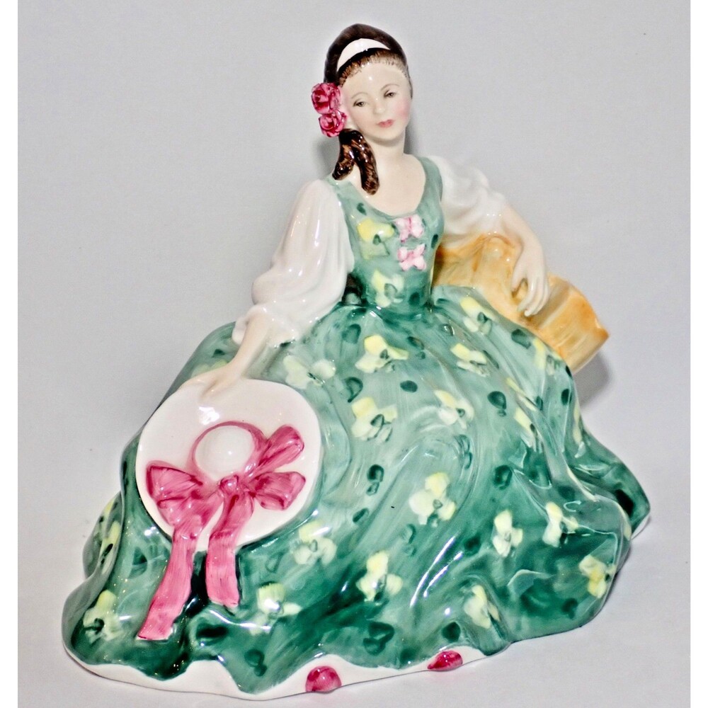 Royal Doulton England Elyse" HN 2474 Bone China Figurine England UK 1971" 5 3/4"